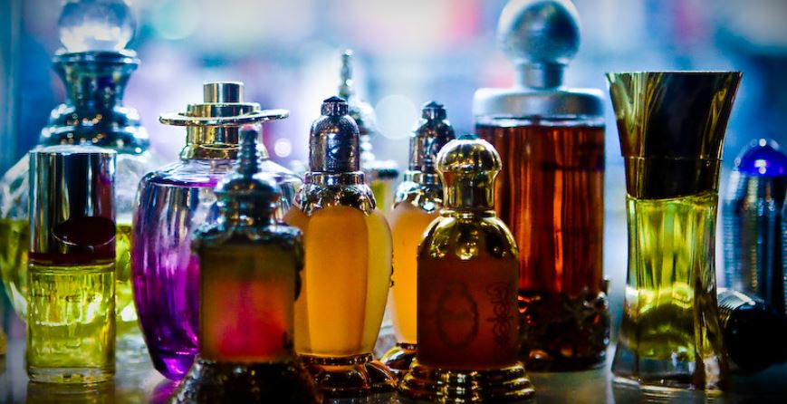 Dubai Perfume An Enchanting Olfactory Journey for Modern Girls